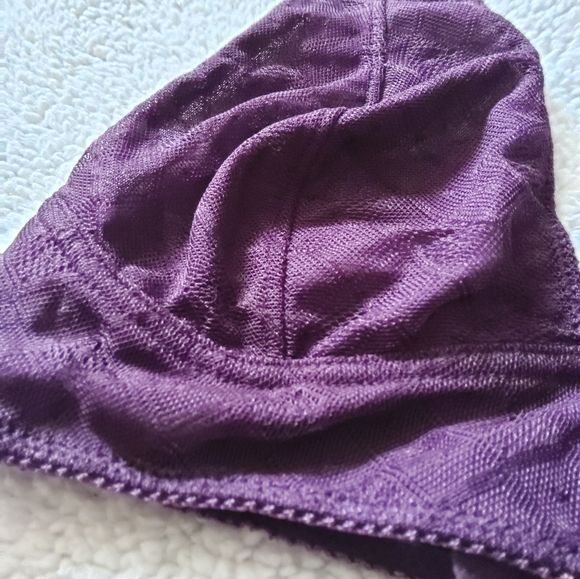 Urban Outfitters Lace Halter Bra NWOT - M - Picture 7 of 9